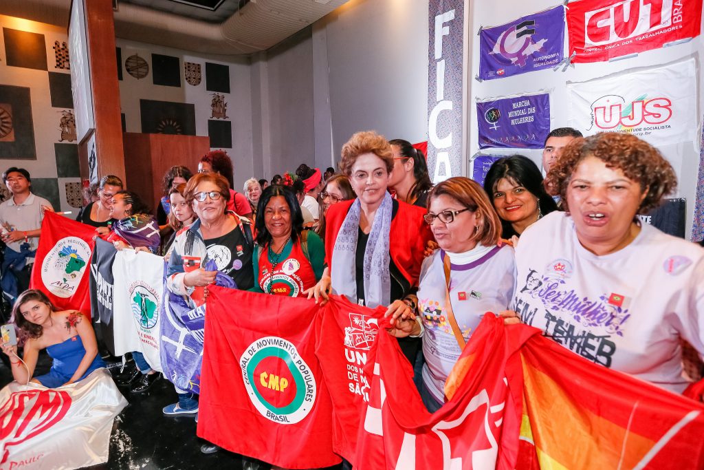 Mulheres com Dilma em defesa da democracia