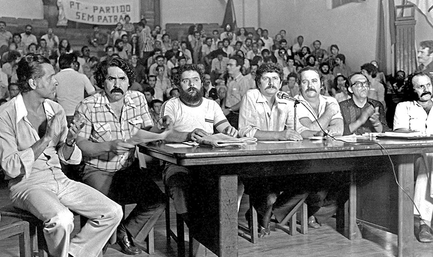 Encontro Nacional de fundação do Partido dos Trabalhadores, Colégio Sion, São Paulo (SP), em 10 de fevereiro de 1980. (Foto: Juca Martins).